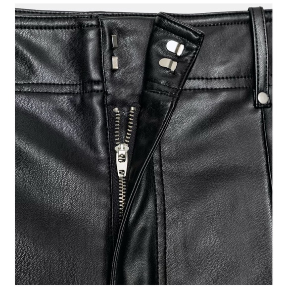 ZW COLLECTION FAUX LEATHER TAILORED WIDE LEG PANTS. Size M - Picture 9 of 9